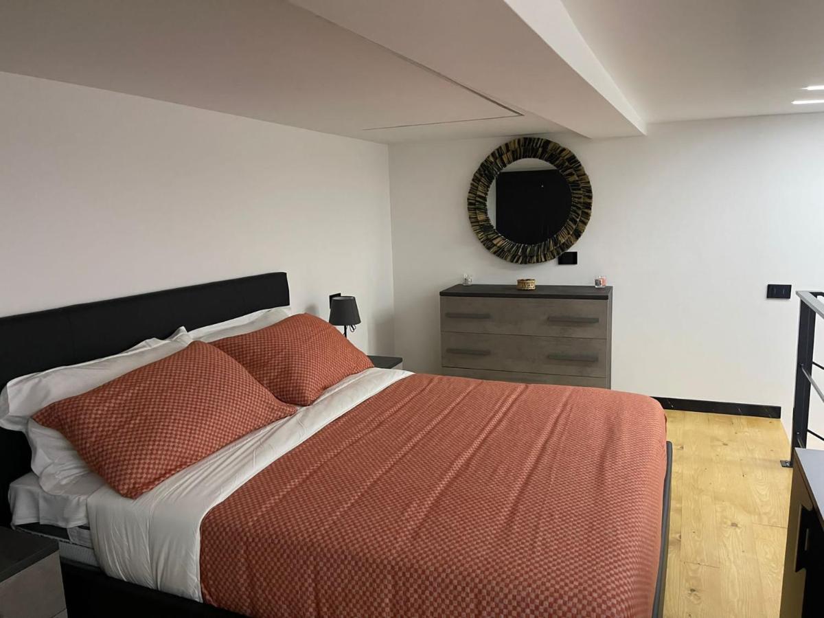 Casa Fiore Apartment เนเปิลส์ ภายนอก รูปภาพ